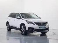 Usado Peugeot 5008 Allure 120 CV (88 kW) 2017 SUV