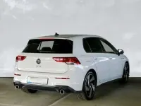 Usado VW Golf VIII GTI 245 CV (180 kW) 2021 Blanco Berlina