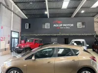 Usado Opel Astra Excellence 140 CV (102 kW) 2014 Marrón