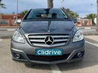 Usado Mercedes B180 109 CV (80 kW) 2009 Gris / plata Monovolumen