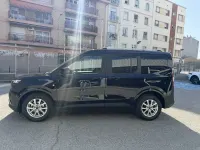 Nuevo Ford Tourneo Courier Active 125 CV (91 kW) 2026 Rojo Monovolumen