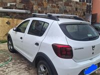 Usado Dacia Sandero Comfort 90 HP (66 kW) 2020 Branco Sedan