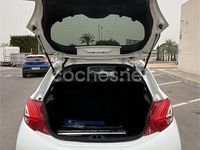 Usado Peugeot 208 Style 68 CV (50 kW) 2015 Blanco Utilitario