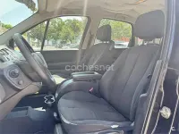 Usado Renault Scénic II 105 CV (77 kW) 2007 Negro Monovolumen