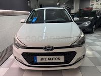 Usado Hyundai i20 75 CV (55 kW) 2017 Blanco Berlina