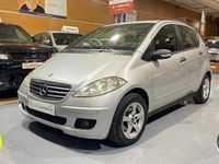 Usado Mercedes A180 Classic 109 HP (80 kW) 2007 Prateado Citadino