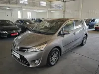 Usado Toyota Verso Advance 147 CV (108 kW) 2015 Gris / plata Monovolumen