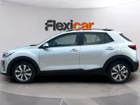 Usado Kia Stonic 101 CV (74 kW) 2024 Gris SUV