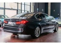 Usado BMW 530e Comfort Edition 292 CV (214 kW) 2021 Gris Berlina