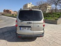 Usado Ford Tourneo Courier Trend 95 CV (69 kW) 2015 Beige Monovolumen