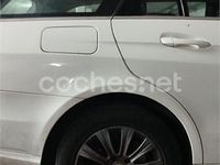 Usado Mercedes E200 Avantgarde 136 CV (100 kW) 2015 Blanco Familiar