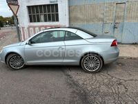 Usado VW Eos 140 CV (102 kW) 2010 Gris / plata Descapotable