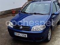 Usado Fiat Punto Dynamic 70 CV (51 kW) 2004 Azul Utilitario