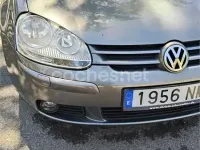 Usado VW Golf V Sportline 140 HP (102 kW) 2007 Cinzento Sedan