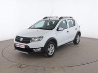Usado Dacia Sandero Stepway 90 CV (66 kW) 2015 Blanco Utilitario