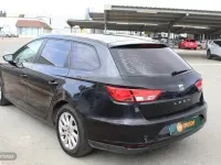 Usado Seat Leon ST Reference 104 CV (76 kW) 2014 Negro Familiar