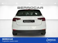 Usado Skoda Fabia Active 95 CV (69 kW) 2022 Blanco Utilitario