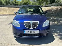 Usado Lancia Ypsilon 60 CV (44 kW) 2008 Azul Utilitario