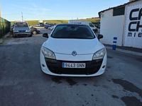 Usado Renault Mégane III Dynamique 111 CV (81 kW) 2009 Blanco Coupe