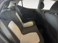 Usado Hyundai i10 67 CV (49 kW) 2021 Negro Utilitario