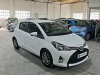 Usado Toyota Yaris City 69 CV (50 kW) 2015 Blanco Utilitario
