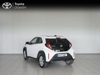 Usado Toyota Aygo X Play 72 CV (52 kW) 2025 Blanco SUV