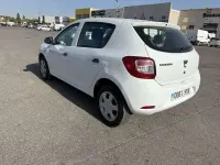 Usado Dacia Sandero Ambiance 75 CV (55 kW) 2014 Blanco Utilitario