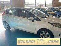 Usado Ford Fiesta Trend 82 CV (60 kW) 2009 Blanco Utilitario