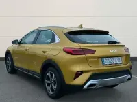 Usado Kia XCeed 160 CV (117 kW) 2022 Amarillo SUV