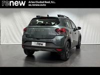 Usado Dacia Sandero Extreme 100 CV (73 kW) 2025 Verde Berlina