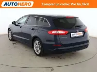 Usado Ford Mondeo Titanium 160 CV (117 kW) 2017 Azul Berlina