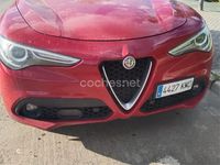 Usado Alfa Romeo Stelvio Super 180 CV (132 kW) 2018 Rojo SUV