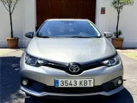 Usado Toyota Auris 116 CV (85 kW) 2017 Gris / plata Berlina