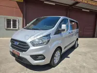 Usado Ford Tourneo Trend 130 CV (95 kW) 2020 Gris / plata Monovolumen