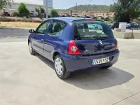 Usado Renault Clio II Authentique 75 CV (55 kW) 2007 Azul Berlina