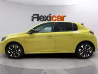 Usado Peugeot 208 Allure 101 CV (74 kW) 2025 Verde Utilitario