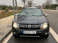 Usado Dacia Duster Lauréate 125 CV (91 kW) 2015 Negro SUV