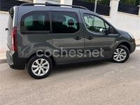 Usado Peugeot Partner Tepee Active 100 CV (73 kW) 2016 Gris / plata Monovolumen