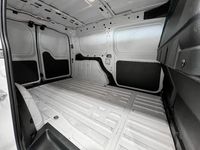 Usado VW Caddy Maxi 102 CV (75 kW) 2020 Blanco candy Monovolumen