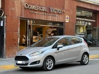 Usado Ford Fiesta Trend 100 CV (73 kW) 2016 Gris / plata Berlina