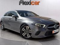 Usado Mercedes A180 116 CV (85 kW) 2018 Gris Utilitario
