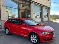 Usado Audi A3 Attraction 160 CV (117 kW) 2009 Rojo Utilitario