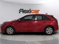 Usado Kia Ceed 101 CV (74 kW) 2023 Rojo Utilitario