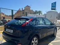 Usado Ford Focus Sport 115 CV (84 kW) 2005 Azul Berlina