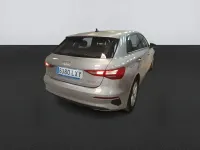 Usado Audi A3 110 CV (80 kW) 2022 Gris / plata Berlina