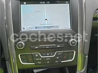 Usado Ford Mondeo Titanium 165 CV (121 kW) 2019 Gris / plata Berlina