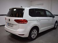 Usado VW Touran Advance 122 CV (89 kW) 2021 Blanco Monovolumen