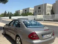 Usado Mercedes E270 Classic 170 CV (125 kW) 2003 Gris / plata Familiar