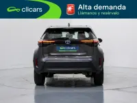 Usado Toyota Yaris Cross Style 116 CV (85 kW) 2022 Gris / plata SUV