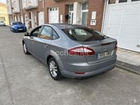 Usado Ford Mondeo Ghia 140 CV (102 kW) 2009 Gris / plata Berlina
